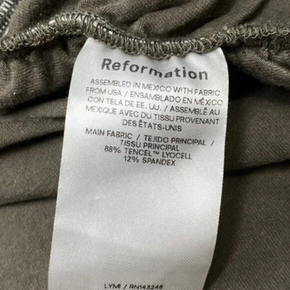 NEW REFORMATION Women Off Shoulder Shirt Olive Size L Florentina Stretch Top - Picture 2 of 9